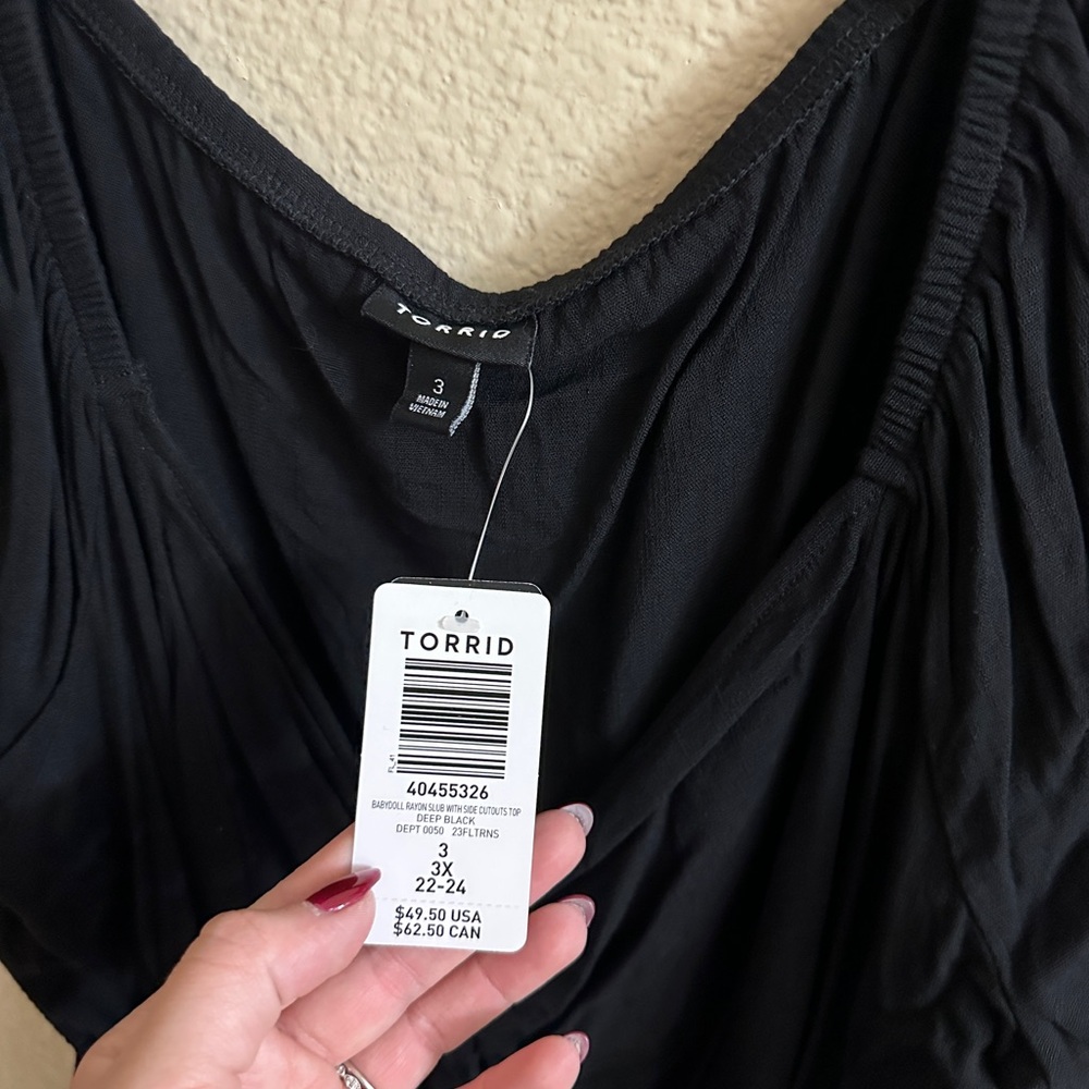Torrid Black Ruched Women's Blouse - Picture 3 of 4